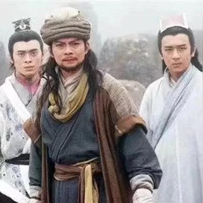 天龙八部手游伴行商城在哪？尽在指尖间，轻松购买装备和道具！